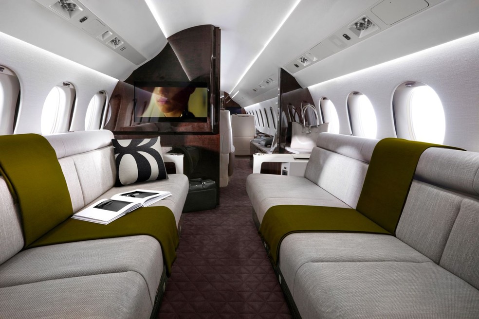 Max Verstappen adquire jato novo por R$ 262 milhões — Foto: Divulgação/Dassault Falcon