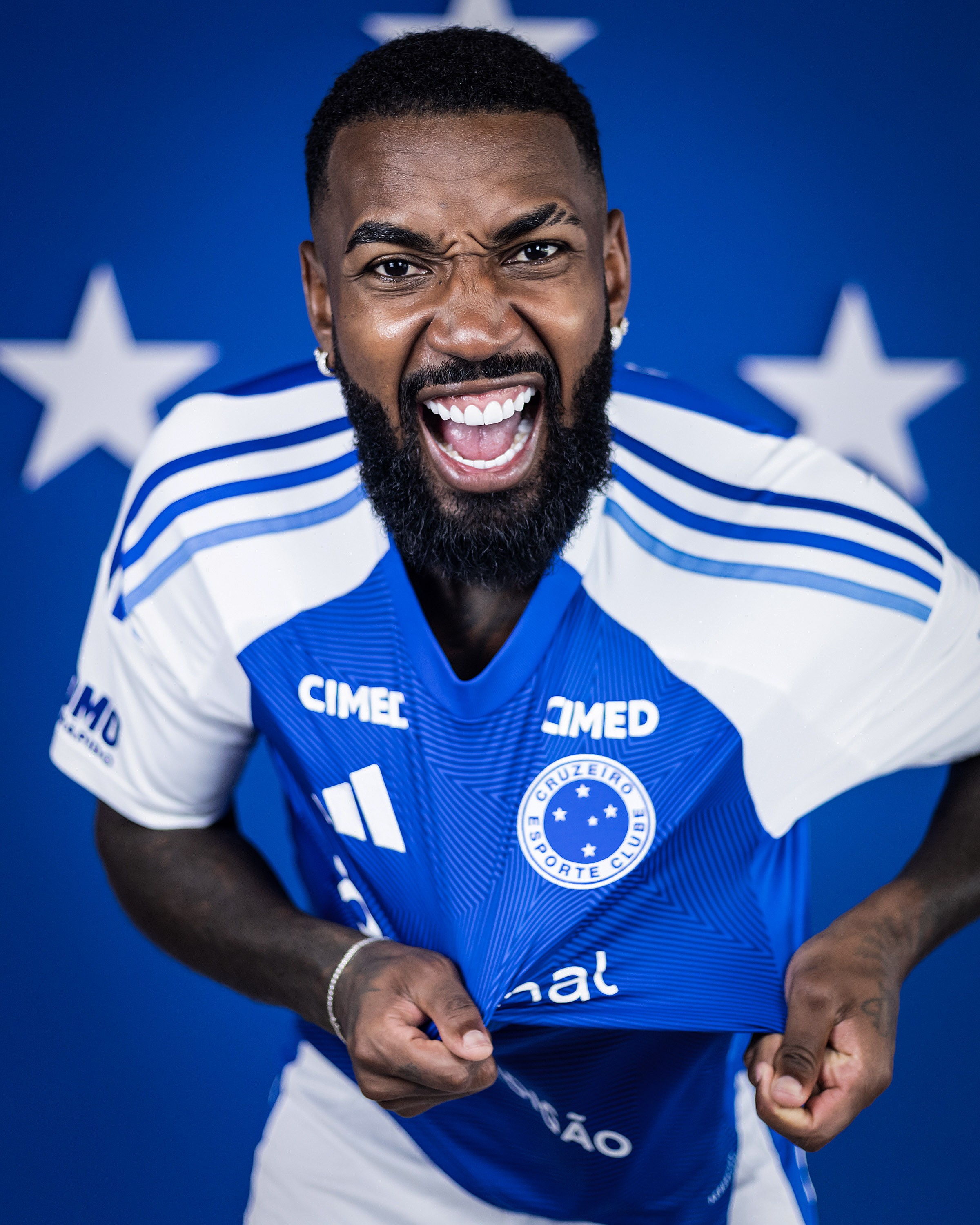 Apresentação de Gerson para a torcida do Cruzeiro no Mineirão: assista!