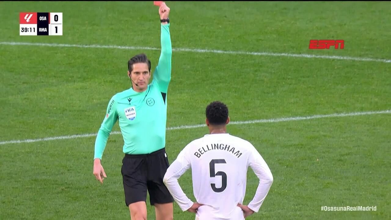 Treinador do Barcelona reprova atitude de Bellingham em expulsão: