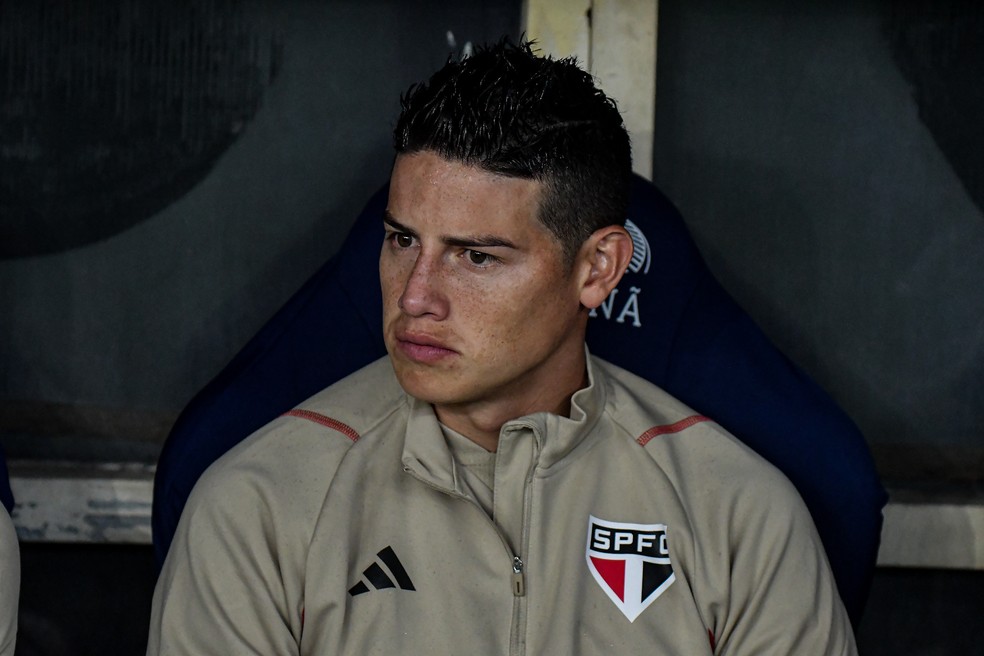 James Rodríguez em Flamengo x São Paulo — Foto: Thiago Ribeiro/AGIF