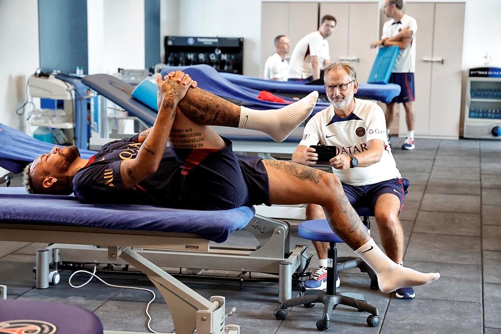 Neymar durante os primeiros dias de pré-temporada do Paris Saint-Germain — Foto: C.Gavelle / PSG