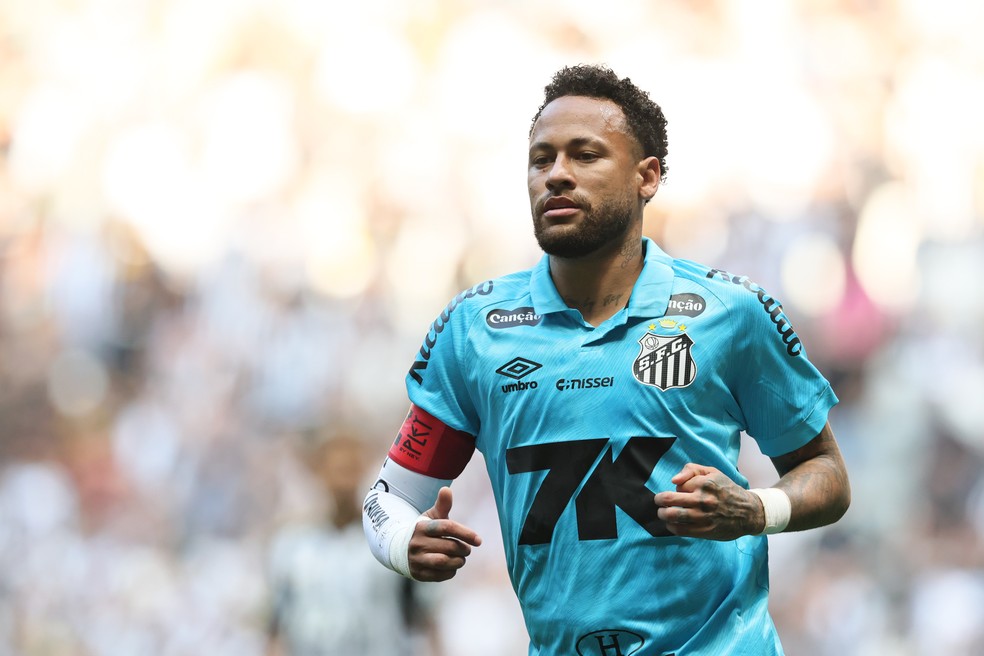 Em setembro do ano passado, Neymar entrou em campo na Arena MRV, do Atlético-MG — Foto: Foto: Gilson Lobo/AGIF