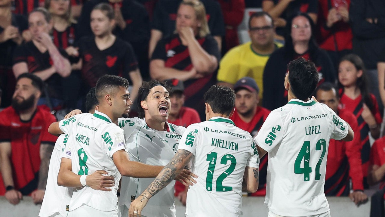 Atuações do Palmeiras: Piquerez e Mauricio decidem, e Andreas é expulso