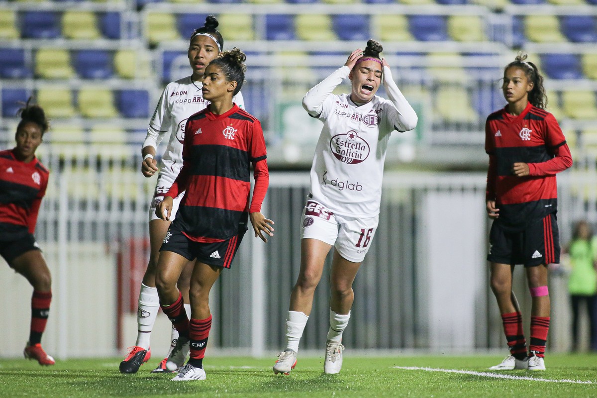 Grêmio goleia Cresspom no Campeonato Brasileiro Feminino Sub-17