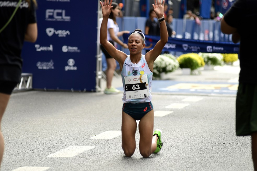 Nubia de Oliveira Silva fica em terceiro na São Silvestre 2025 — Foto: Marcos Ribolli