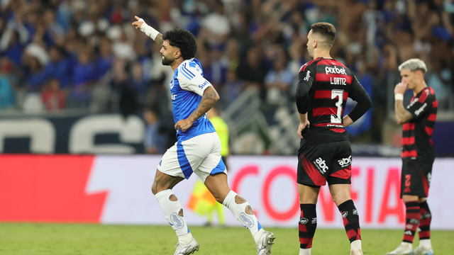 Gabigol comemora o gol contra o Flamengo