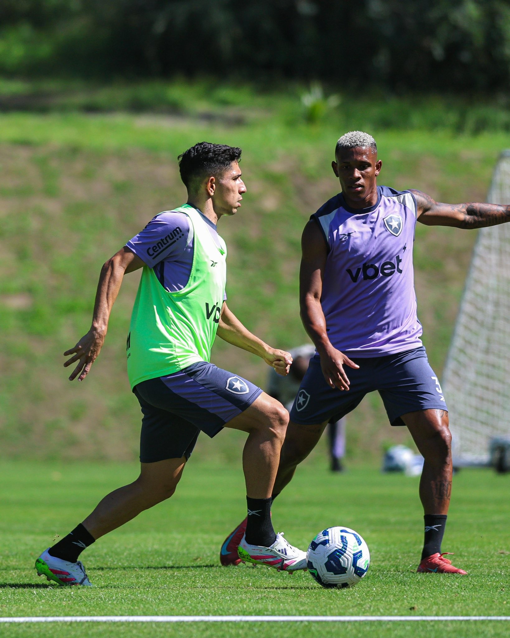 Escalação do Botafogo: Danilo deve ser opção no banco em jogo contra o Cruzeiro