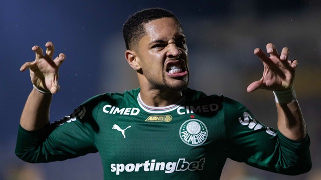 Gol de Vitor Roque em Novorizontino x Palmeiras