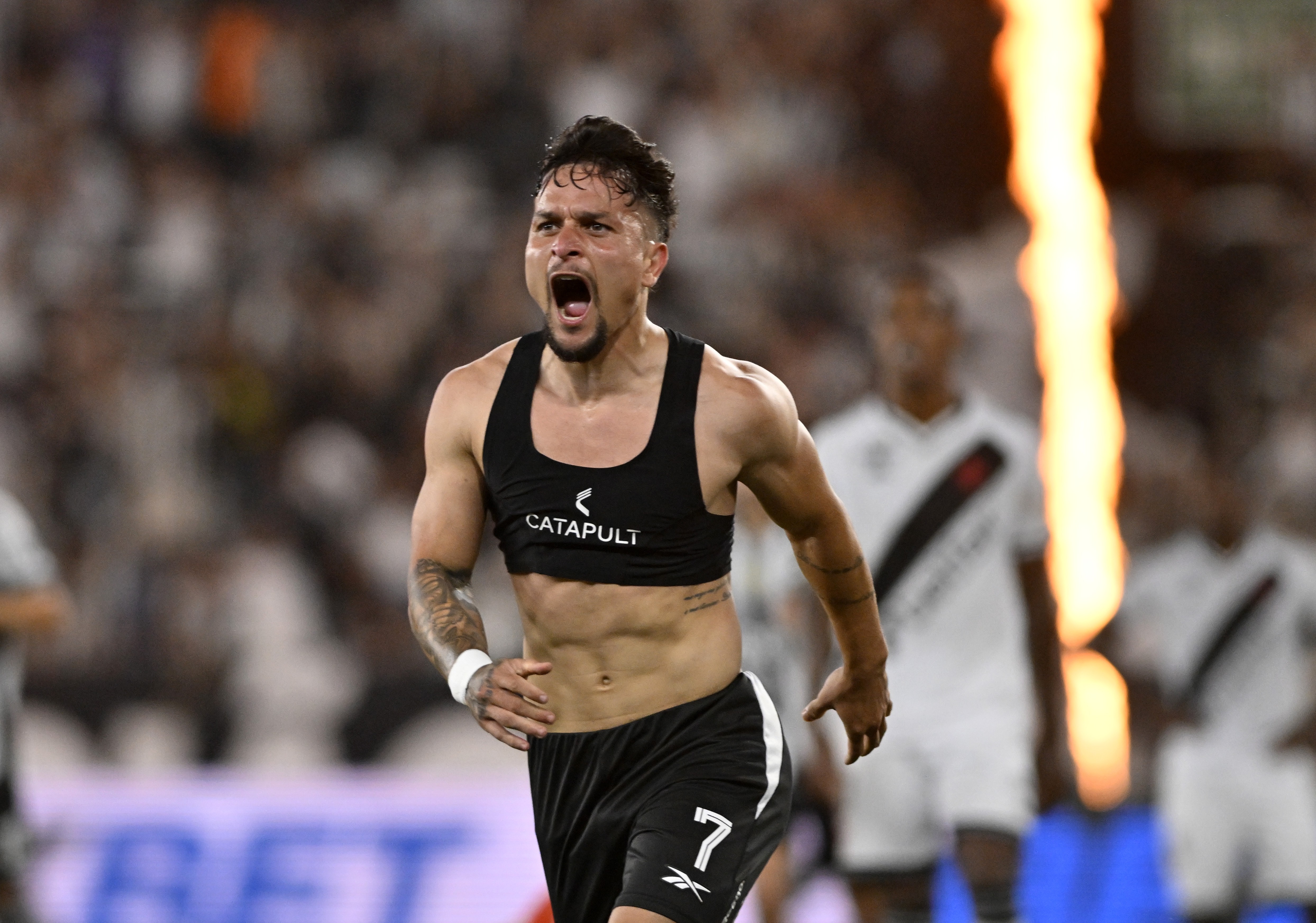 Análise: Botafogo faz melhor atuação com Davide, e vitória no clássico injeta ânimo para reta final do Brasileiro