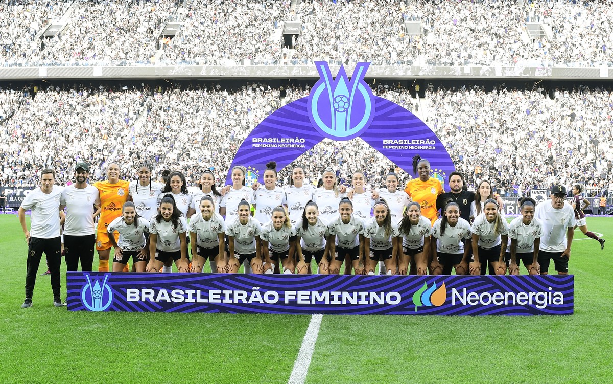 Corinthians mostra todos os afetos que o futebol feminino pode mobilizar -  12/02/2023 - UOL Esporte