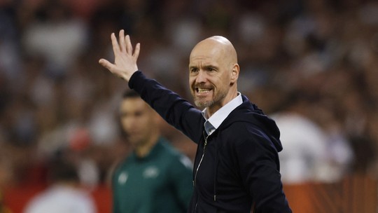 Ten Hag admite frustração com queda na Liga Europa: "Inaceitável"