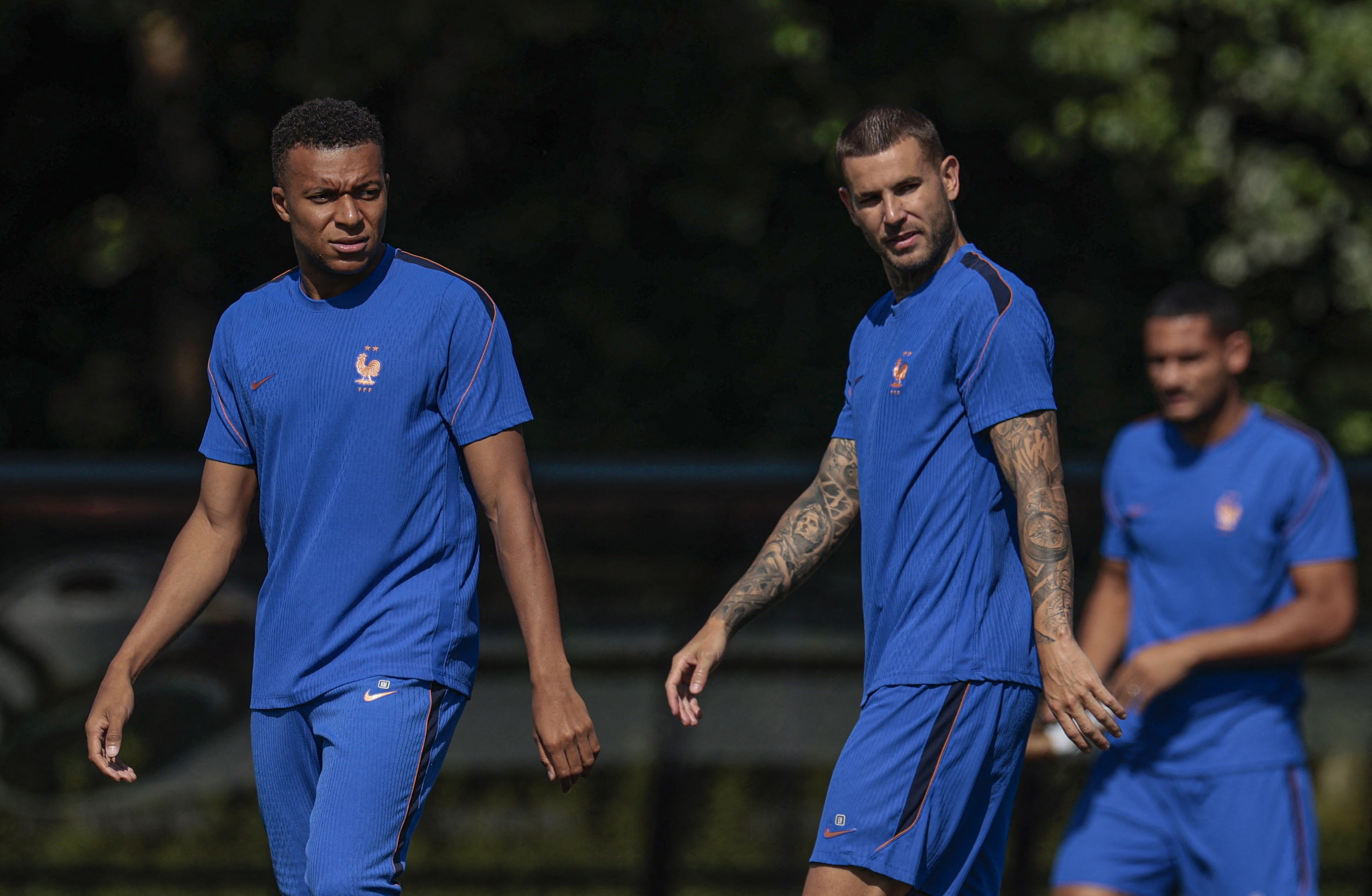 Lucas Hernández compara elenco da França com o de 2018: "Grupo com mais qualidade individual"