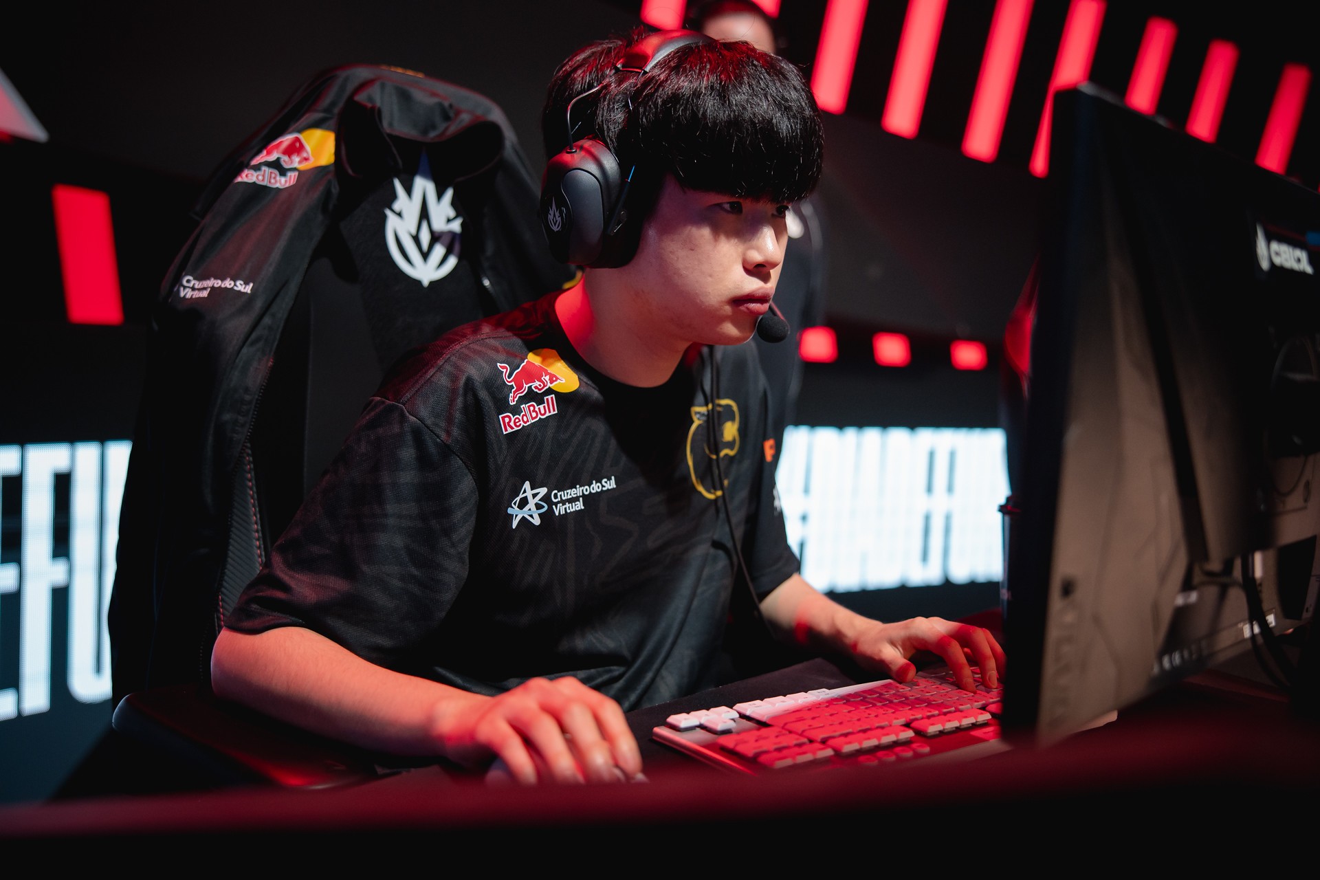 Destroy explica vinda ao CBLOL e analisa FURIA: 