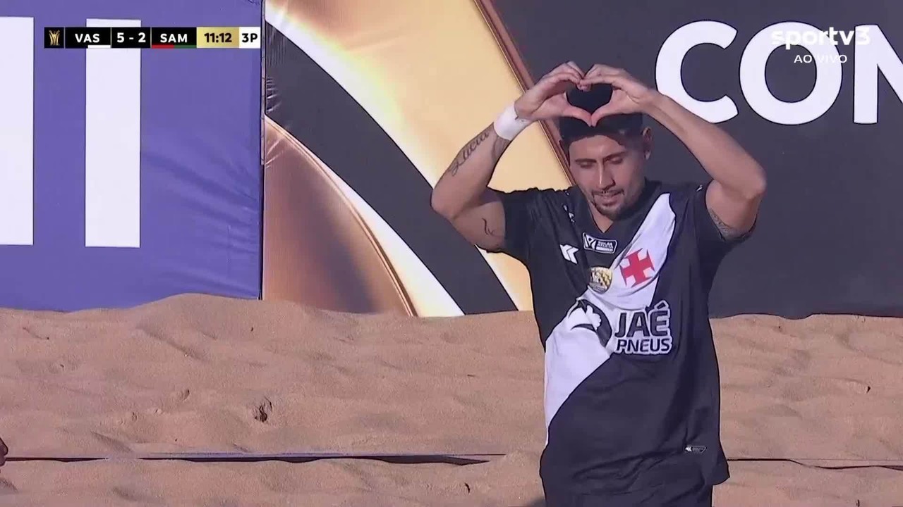 Jogadores do Vasco celebrando o título da Libertadores de Futebol de Areia