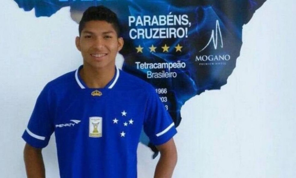 Rony na época de base no Cruzeiro — Foto: Divulgação