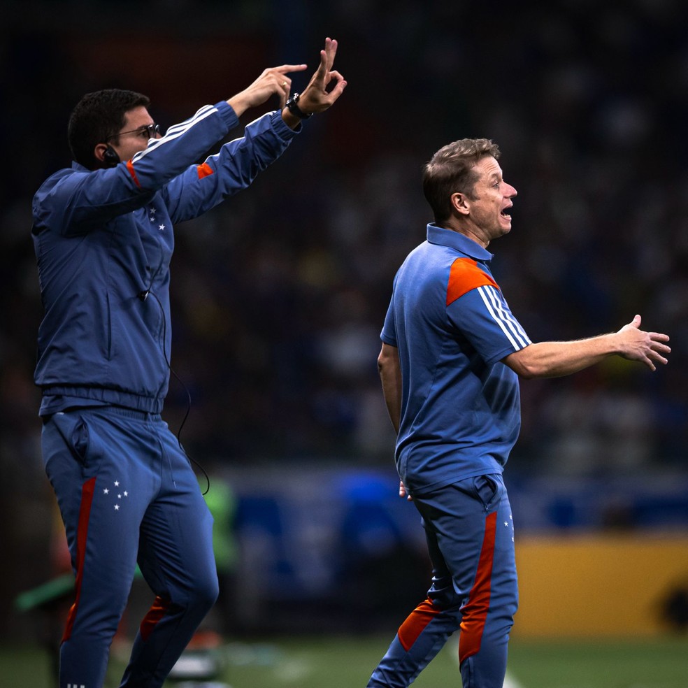 Comissão indica pênalti para Marlon cobrar — Foto: Pedro Vale