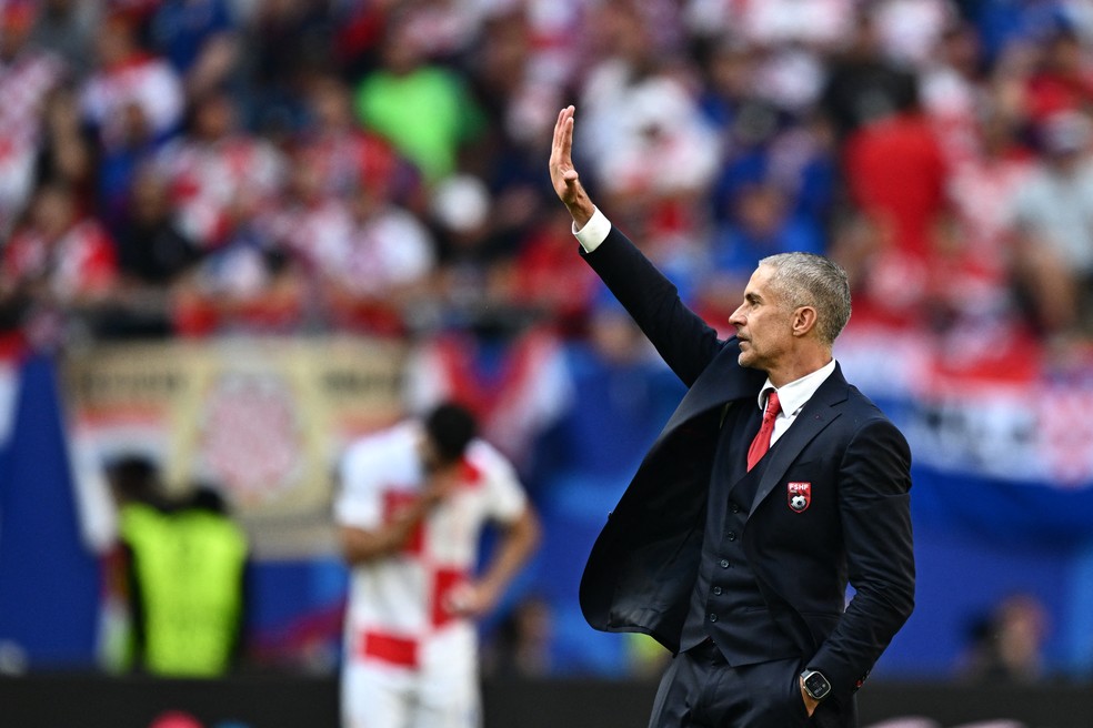 Sylvinho em Albânia e Croácia na Eurocopa 