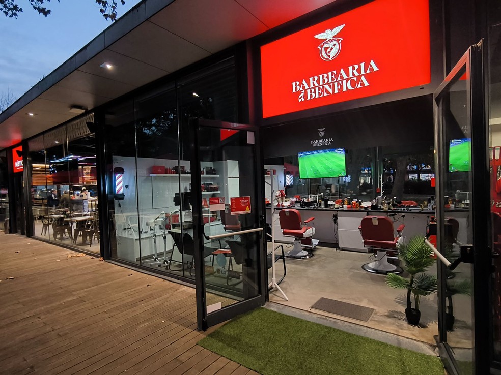 Barbearia à Benfica; Artur Moraes — Foto: Reprodução