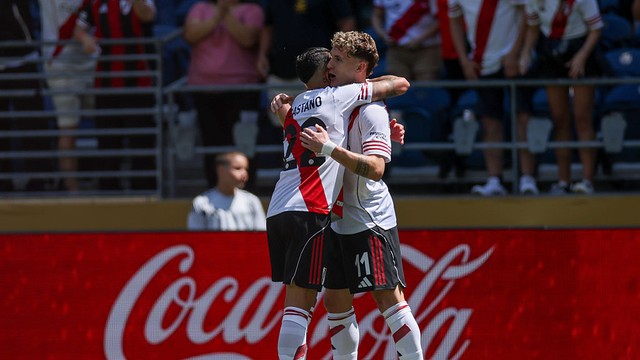 Gol de Colidio em River Plate x Urawa Reds