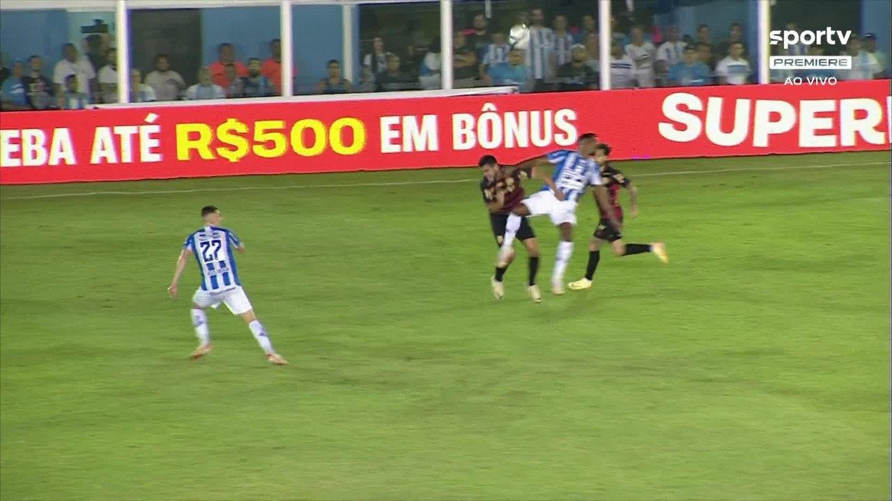 Aos 8 min do 1º tempo - cartão amarelox1slotMatheus Trindade do Paysandu contra o Sport