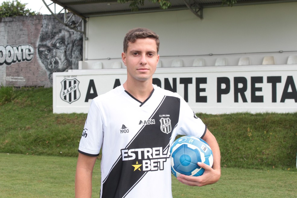 Luan Martins foi emprestado a Ponte Preta antes de acertar com o CSA — Foto: Diego Almeida/PontePress