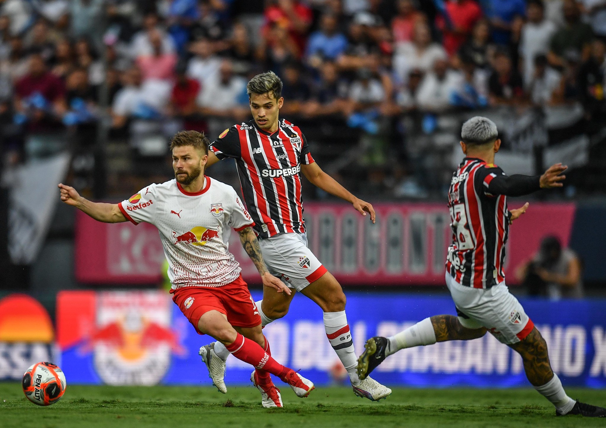 São Paulo busca quebrar tabu contra Red Bull Bragantino em Bragança Paulista