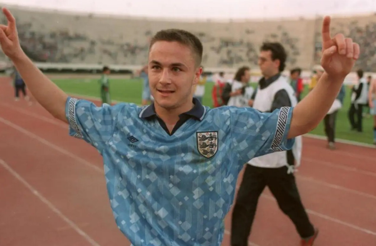 Entenda por que camisa rara da Inglaterra virou febre na Copa do Mundo