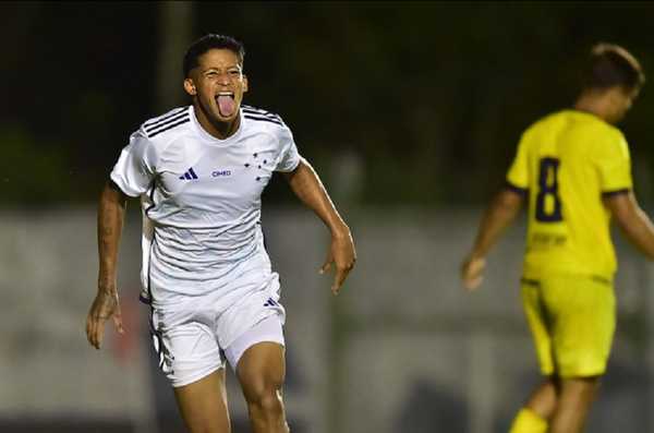 A BASE VEM FORTE! Jovem atacante do Cruzeiro brilha ao lado de reforços badalados em momento especial