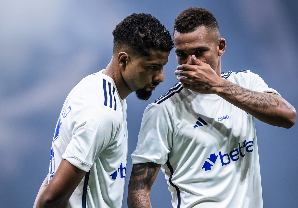 João Marcelo e Zé Ivaldo foram titular nos três últimos jogos do Cruzeiro — Foto: Gustavo Aleixo/Cruzeiro