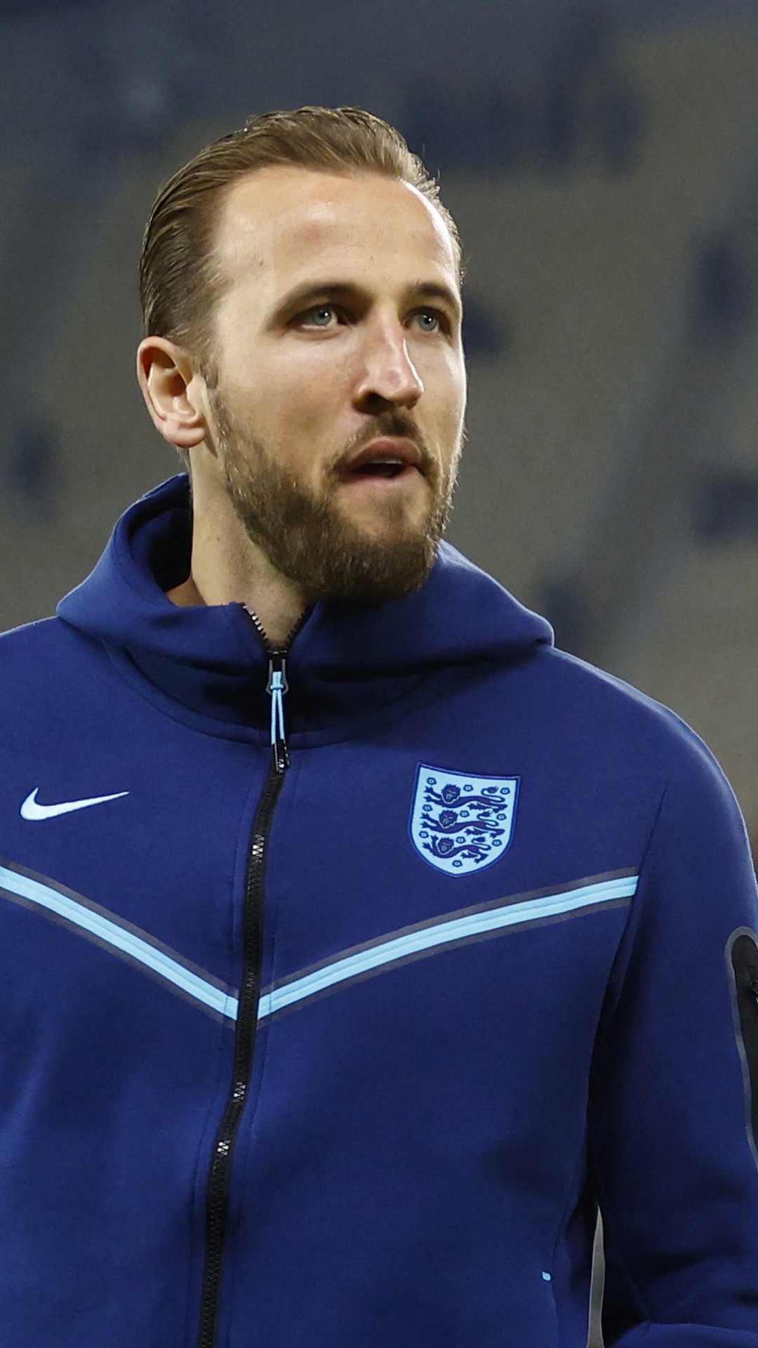 Seleção vai enfrentar Inglaterra com uniforme azul; nova camisa