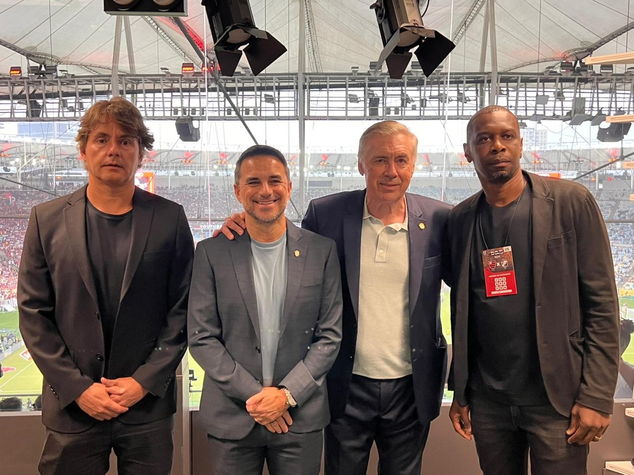 Ancelotti Presente no Clássico: Flamengo e Vasco se Enfrentam no Maracanã