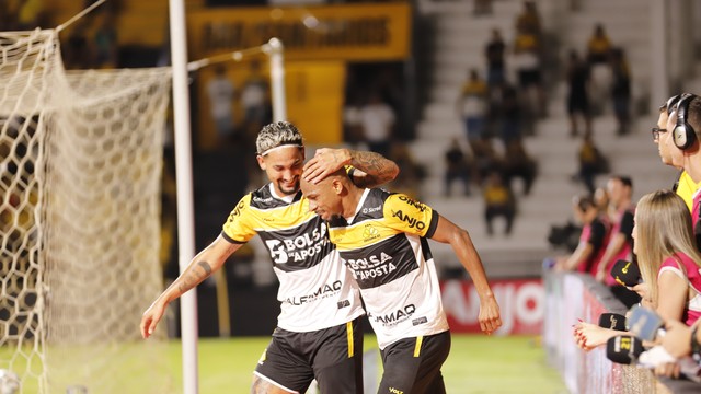 Criciúma vence o CRB