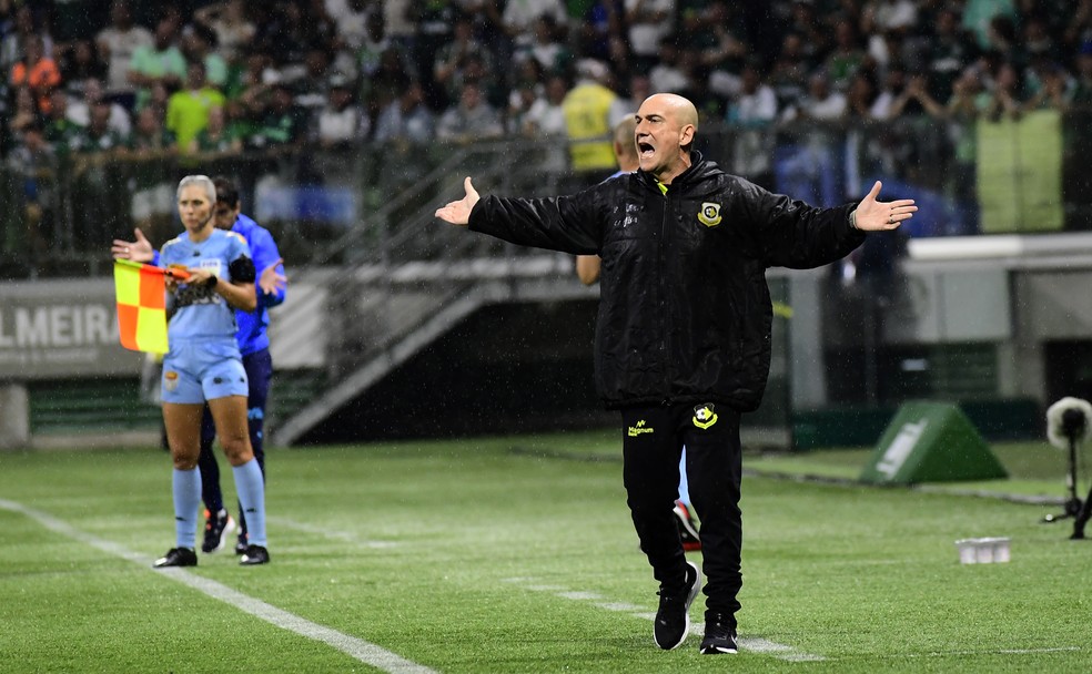 Marcio Zanardi, técnico do São Bernardo desde 2021, é favorito para assumir o Corinthians  — Foto: Marcos Ribolli