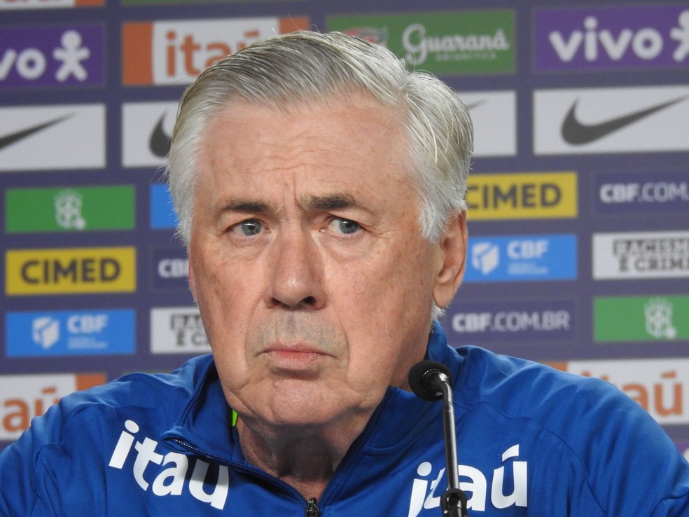 Carlo Ancelotti, técnico da seleção brasileira, em entrevista coletiva — Foto: Bruno Cassucci