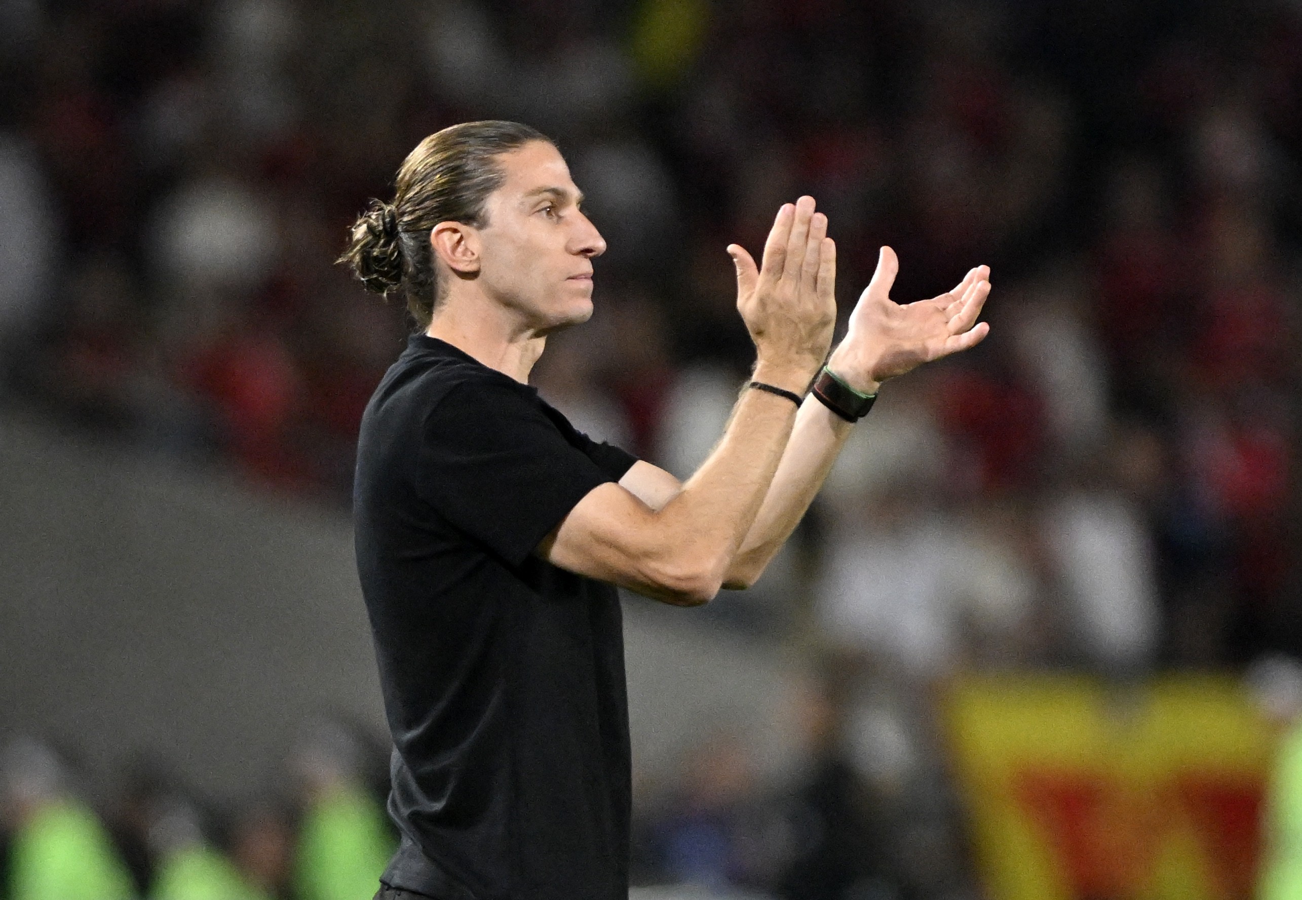 Filipe Luís em 60 jogos: Flamengo evolui da defesa ao ataque; veja comparação