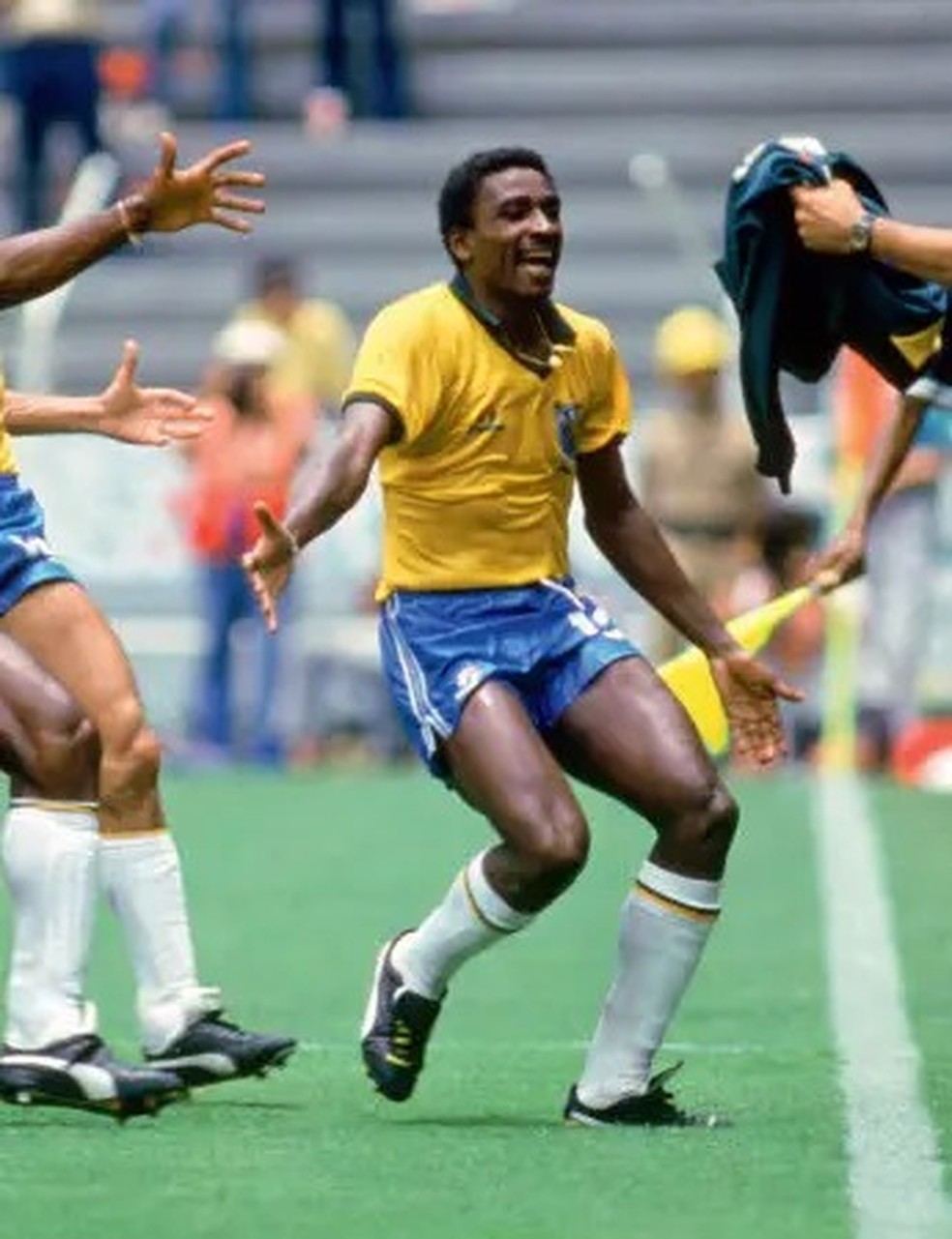 Josimar e Vozinha: Josimar em ação pela Seleção