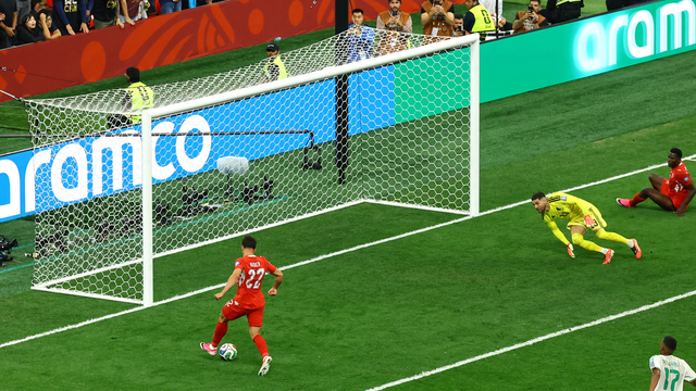 Rieder perde um gol feito para a Suíça diante da Argélia