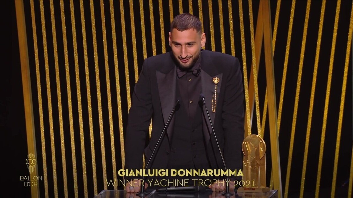 Donnarumma leva Prêmio Yashin de melhor goleiro do mundo 