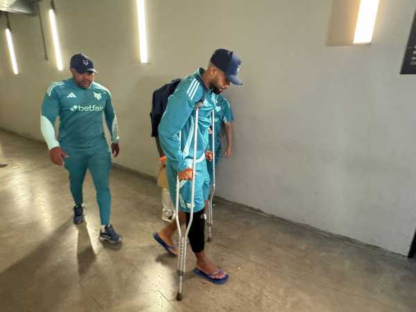 Lesão confirmada em zagueiro do Cruzeiro; cirurgia será realizada.