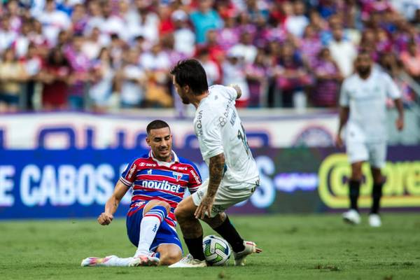 Atuações: Suárez garante empate do Grêmio, e Cristaldo perde pênalti; dê suas notas