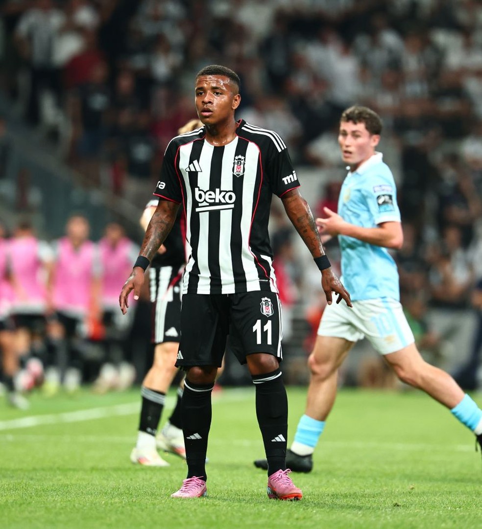 Keny Arroyo pelo Besiktas — Foto: Site oficial do Besiktas