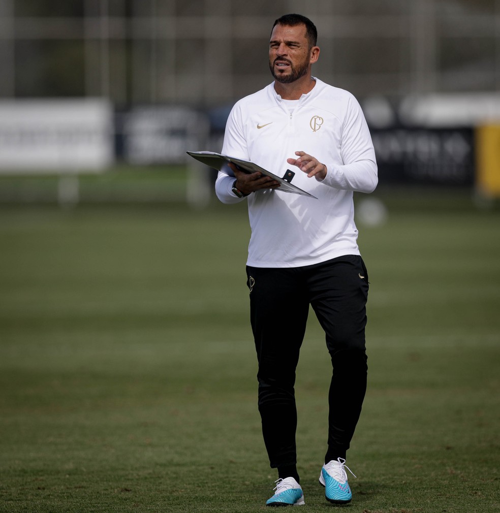 Maurício Copertino é auxiliar de Vanderlei Luxemburgo no Corinthians — Foto: Rodrigo Coca / Ag.Corinthians