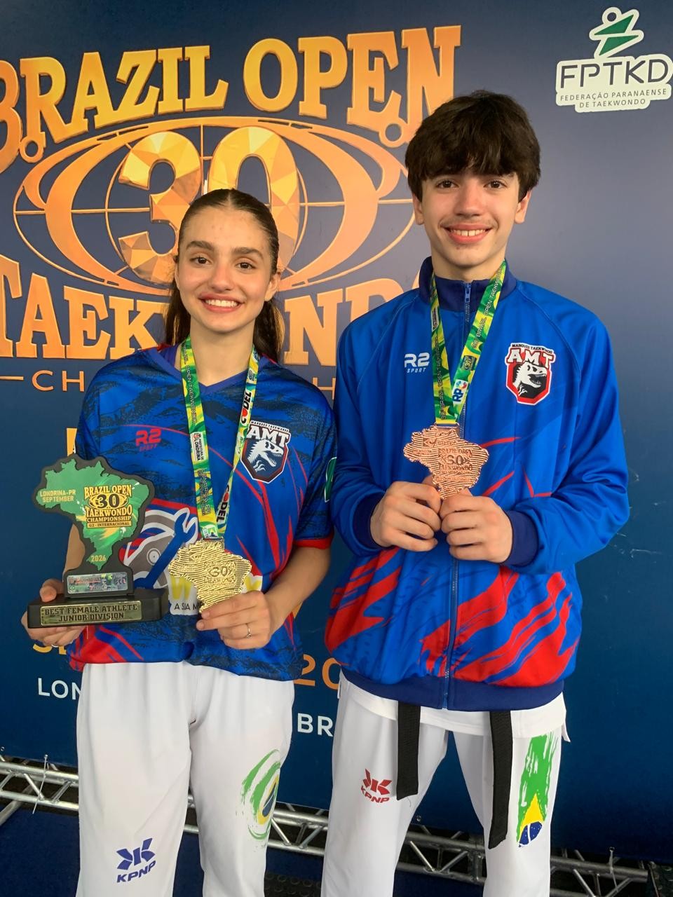 Atletas de Ferraz de Vasconcelos conquistam medalhas no Brazil Open de Taekwondo