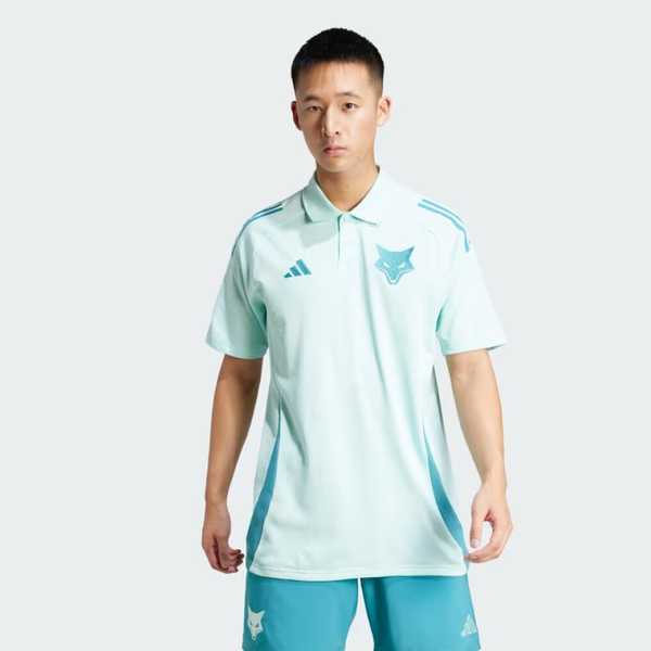 Vazamento antecipa novos uniformes de treino do Cruzeiro para 2025.