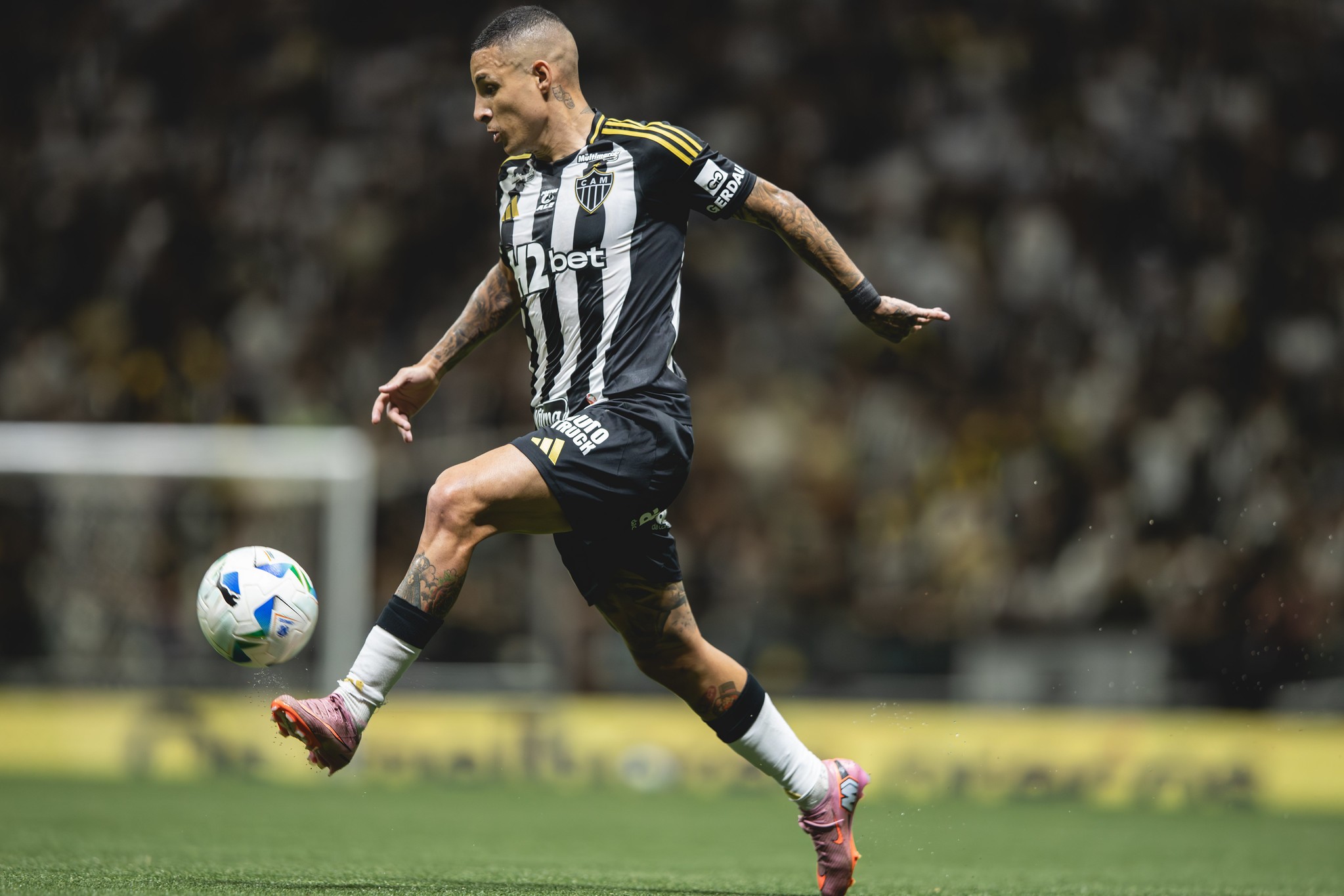 Lateral do Atlético-MG, Arana revela perda de peso durante virose