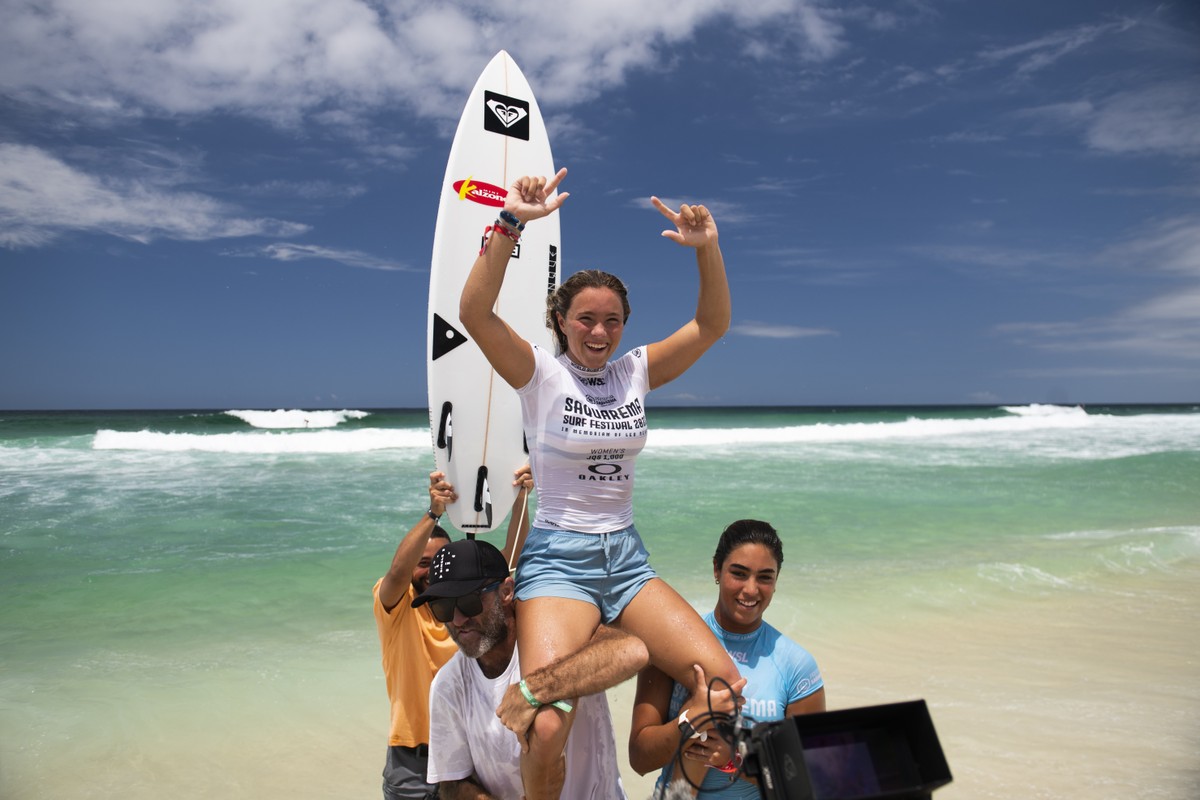 Laura Raupp fatura título em Saquarema e elogia rivais: 