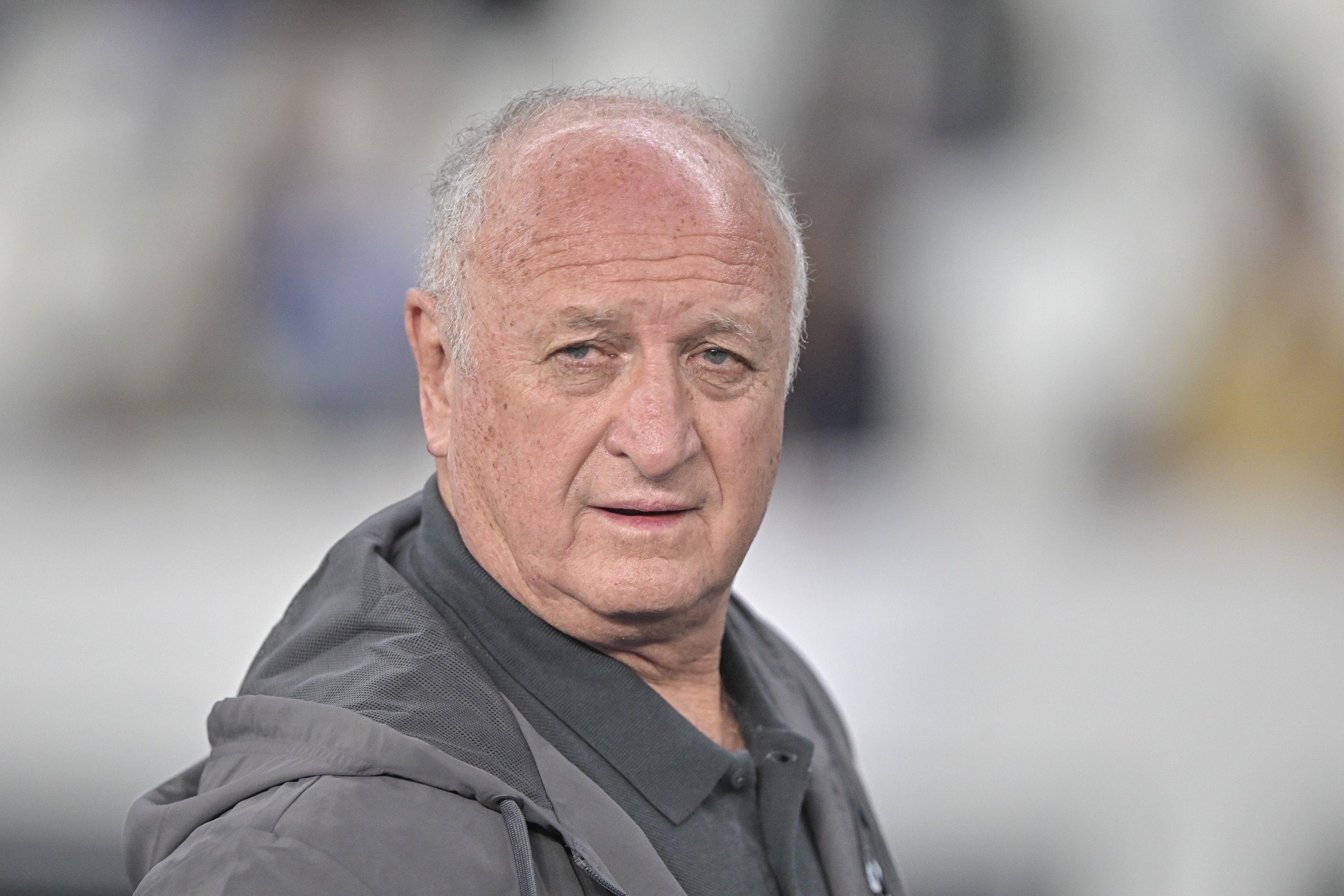 Felipão mira no VAR em derrota do Grêmio: "Estão acabando com o futebol"