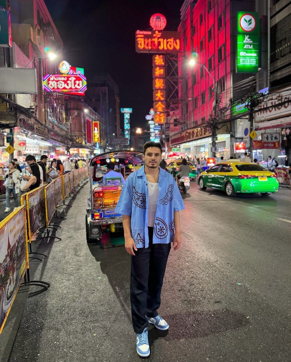 Raphael Veiga curte férias na Tailândia — Foto: Reprodução/Instagram