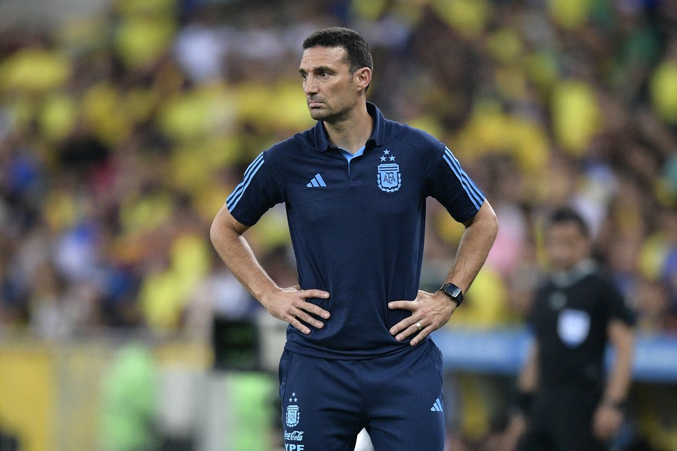 Lionel Scaloni em Brasil x Argentina pelas Eliminatórias da Copa do Mundo — Foto: Carl de Souza / AFP