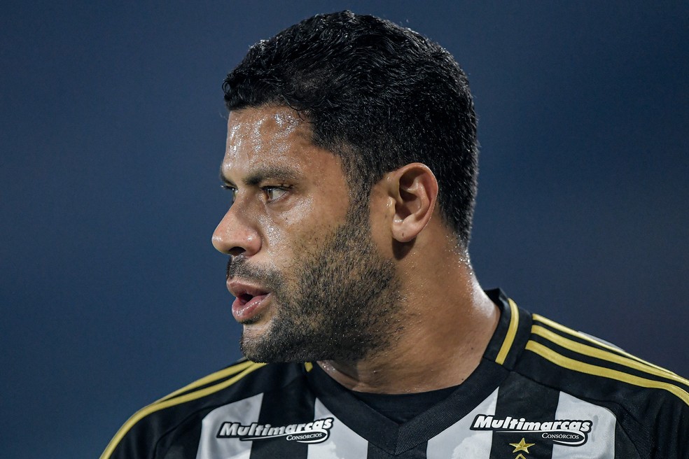 Hulk tem contrato com o Atlético-MG até o fim de 2026 — Foto: Thiago Ribeiro/AGIF
